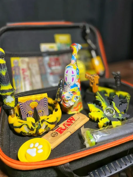 Kit Bong Chihiro Oasis Headshop