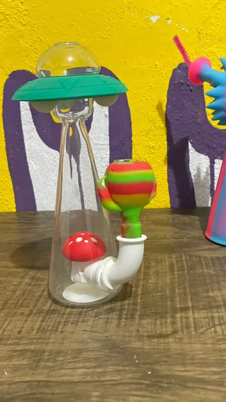 Bong Personalizado Oasis Headshop Silicone FDA, Vidro, Nave Espacial